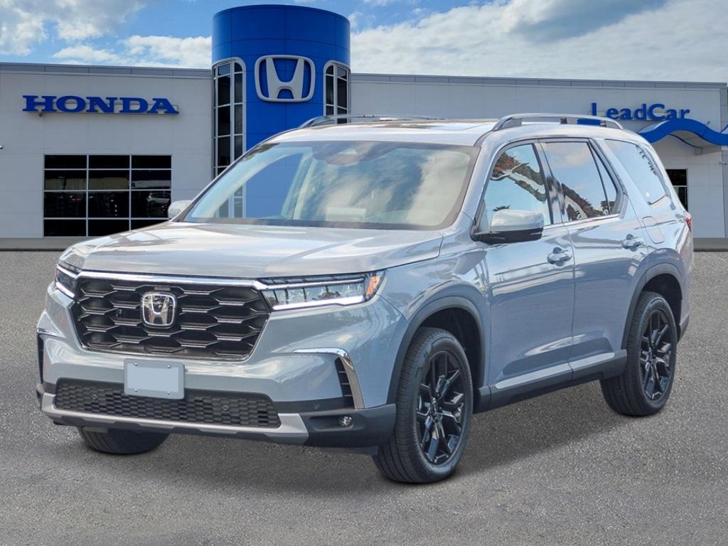 new 2025 Honda Pilot car, priced at $53,450