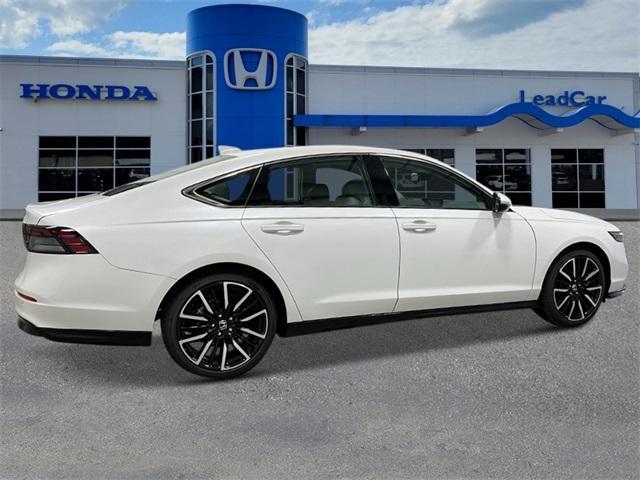 new 2025 Honda Accord Hybrid car, priced at $39,850