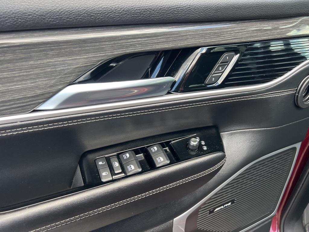 used 2022 Jeep Wagoneer car, priced at $35,000