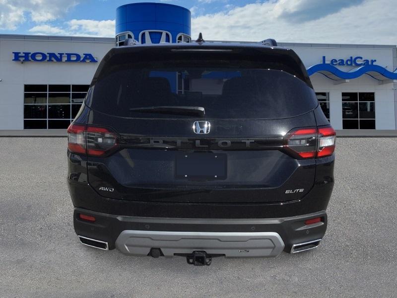 new 2025 Honda Pilot car, priced at $55,250