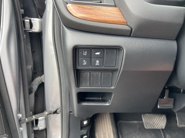used 2017 Honda CR-V car, priced at $19,517