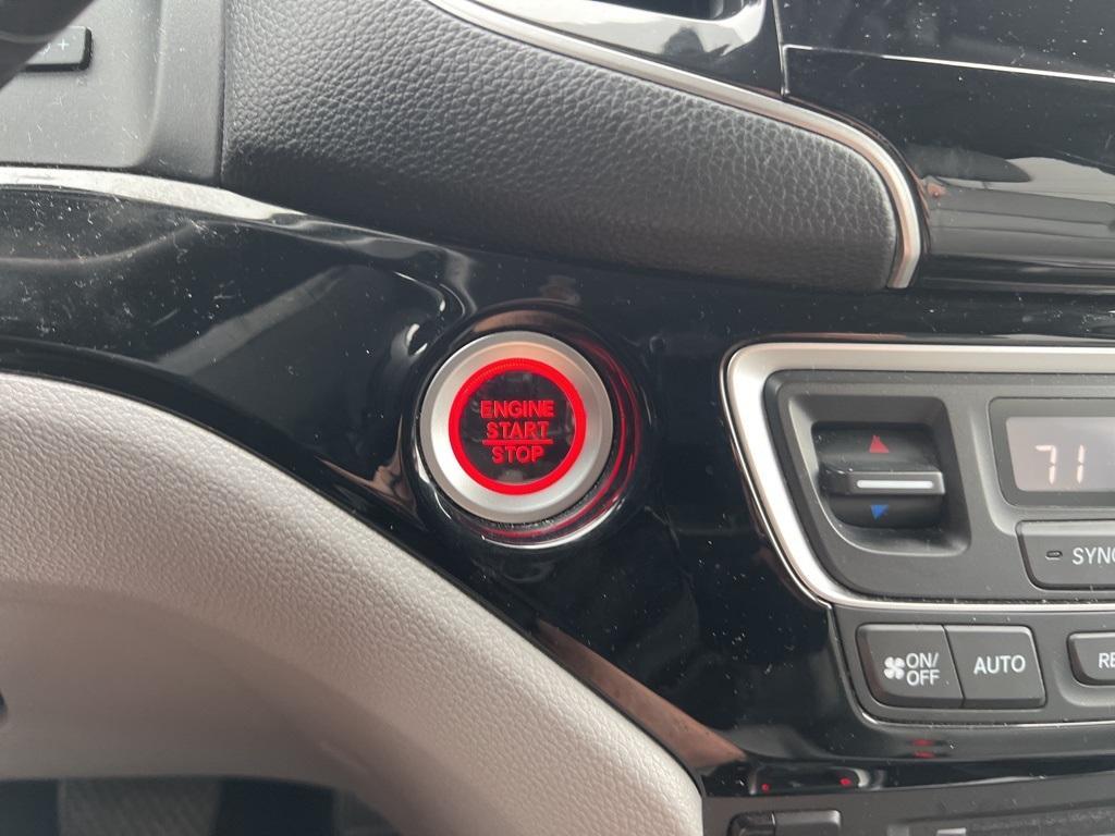 used 2022 Honda Pilot car, priced at $25,473