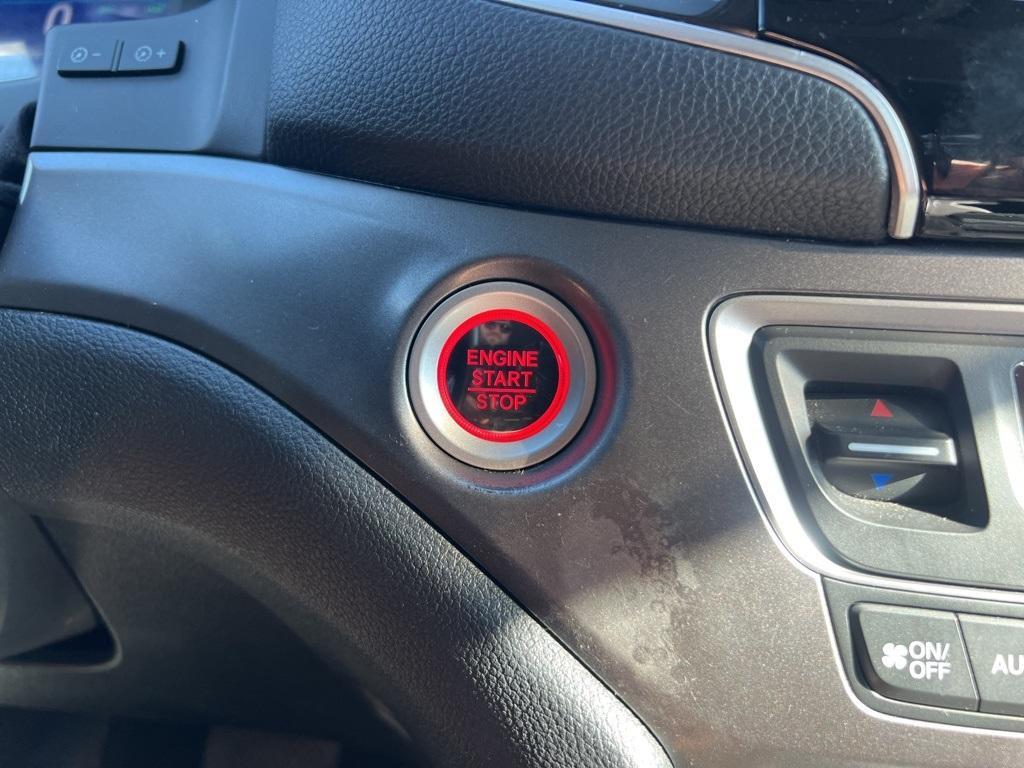 used 2022 Honda Pilot car, priced at $30,164