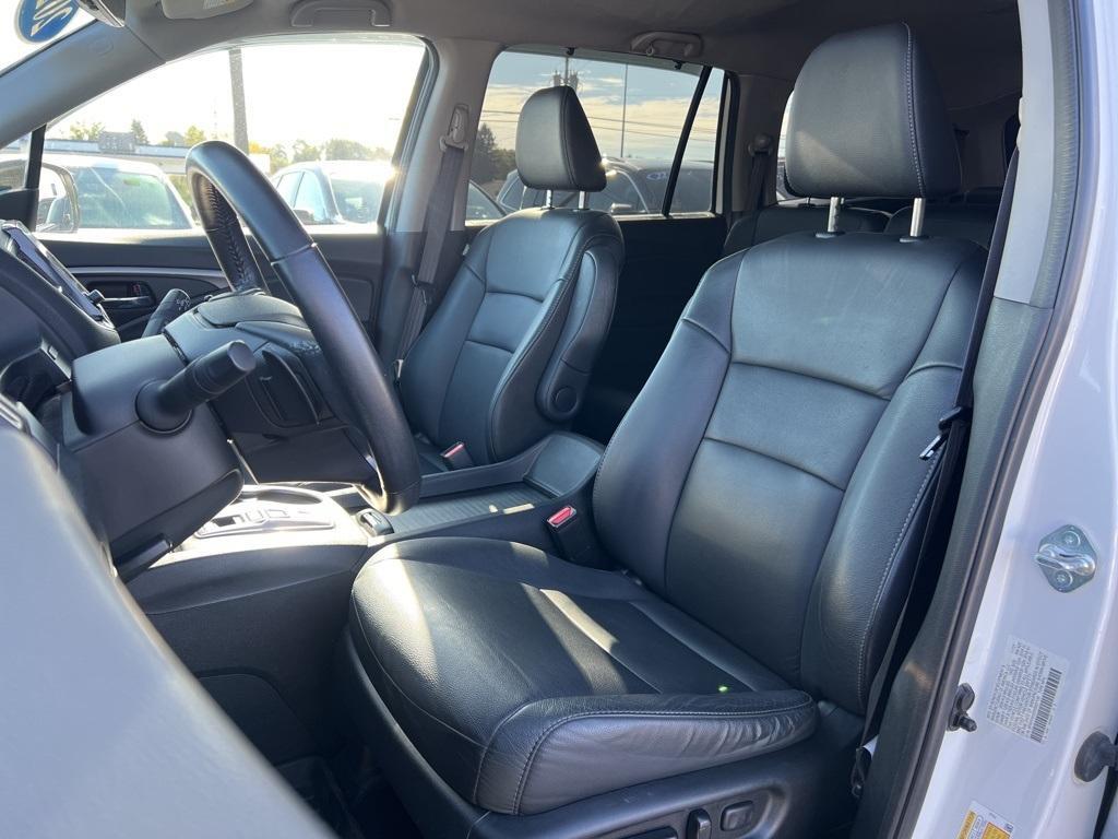 used 2022 Honda Pilot car, priced at $30,164