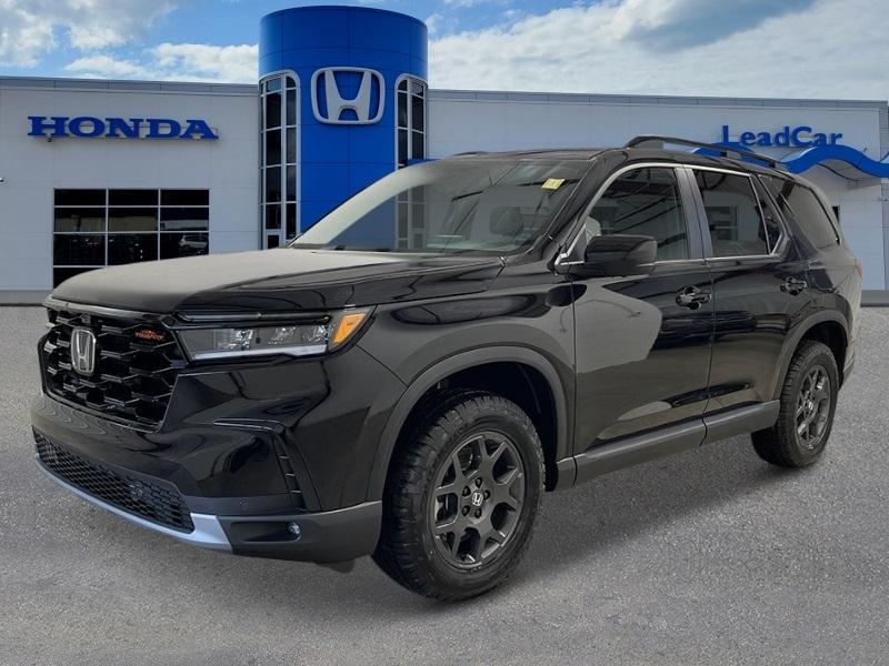 new 2025 Honda Pilot car, priced at $50,895