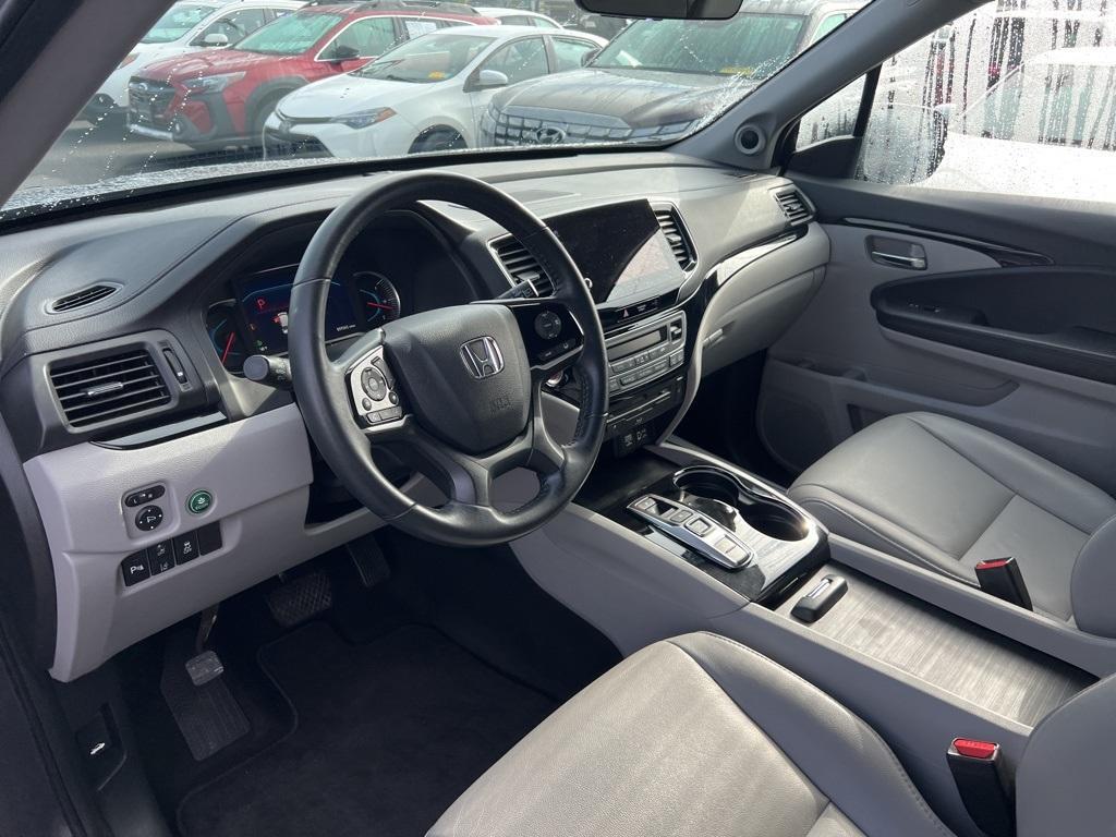 used 2022 Honda Pilot car, priced at $29,999