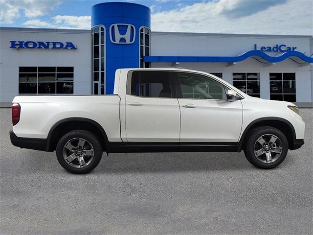 new 2025 Honda Ridgeline car, priced at $44,885