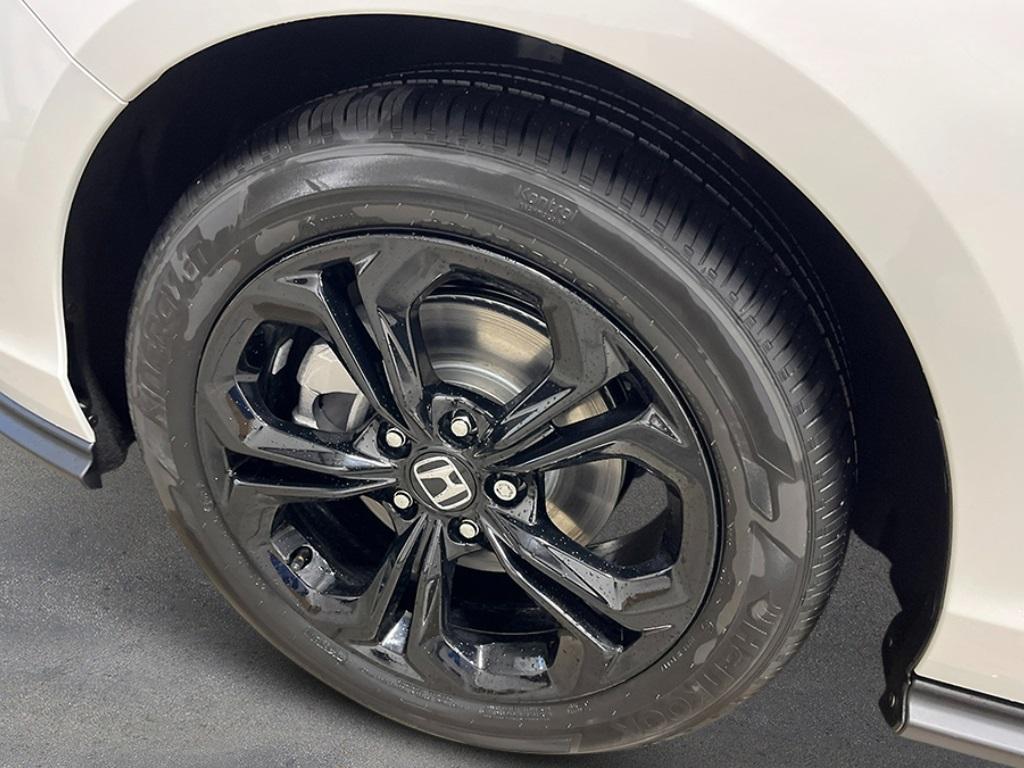 new 2025 Honda Accord car, priced at $31,165