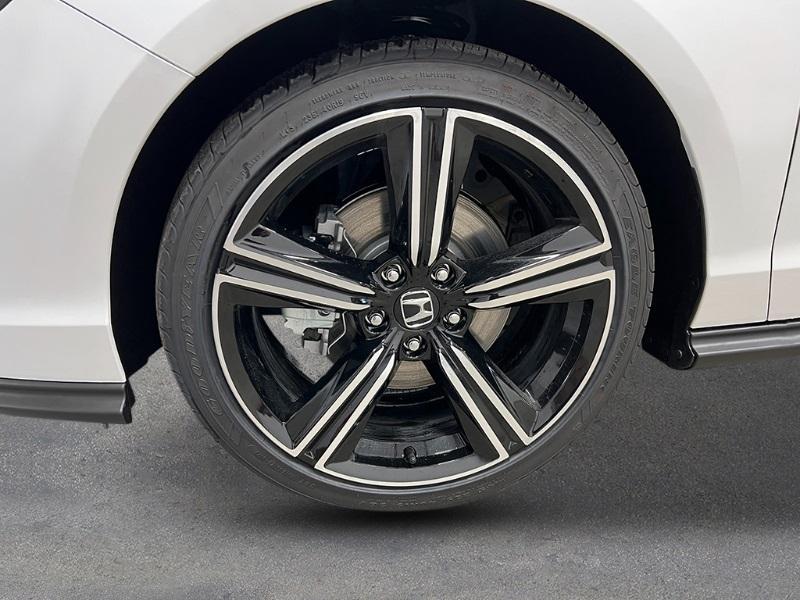 new 2025 Honda Accord Hybrid car, priced at $34,305