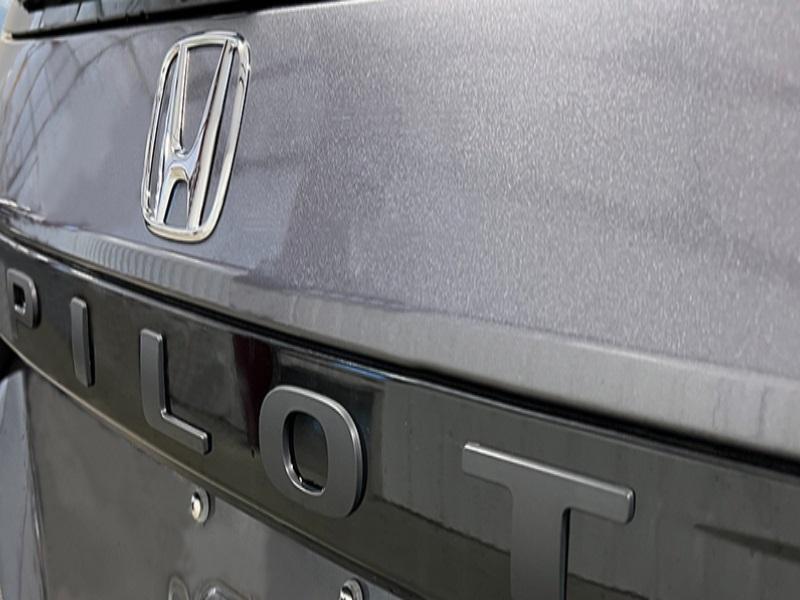 new 2025 Honda Pilot car, priced at $55,260
