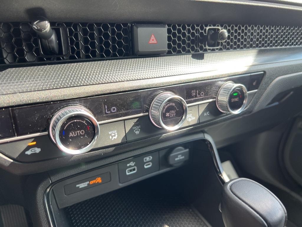 used 2024 Honda CR-V Hybrid car, priced at $34,001