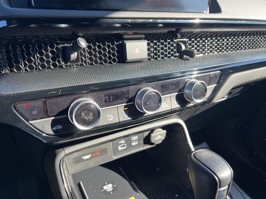 used 2023 Honda CR-V Hybrid car, priced at $33,899