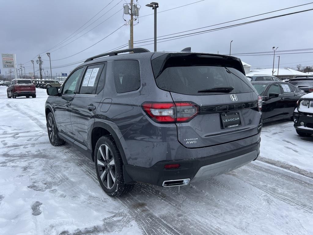 used 2024 Honda Pilot car, priced at $40,999