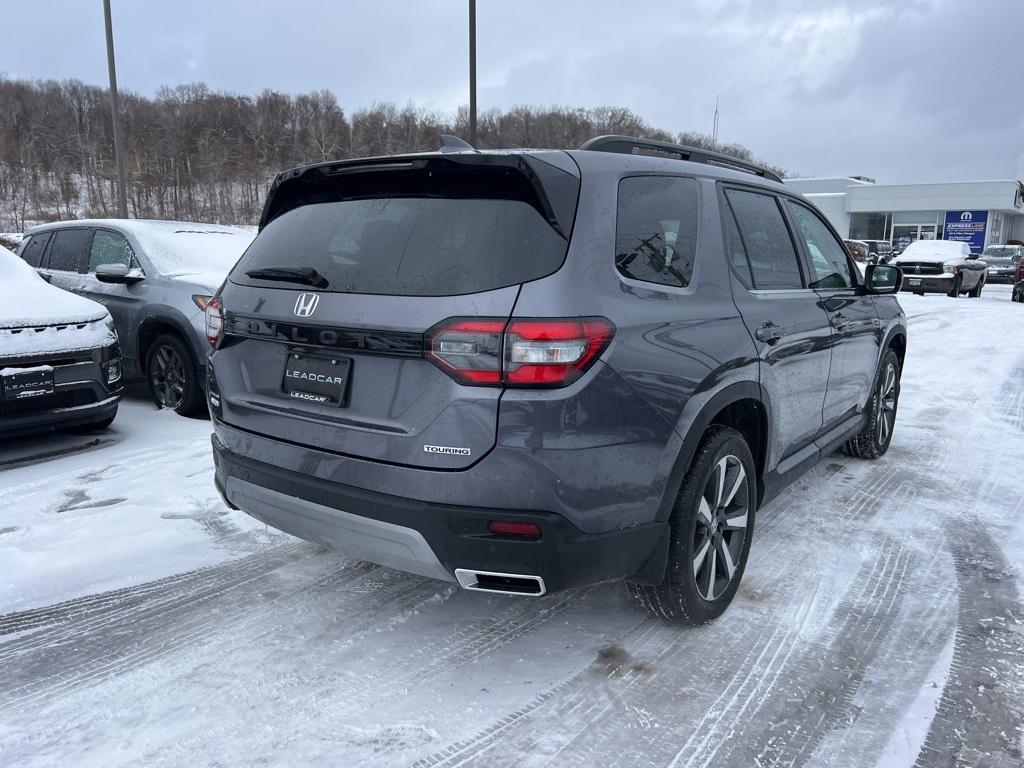 used 2024 Honda Pilot car, priced at $40,999