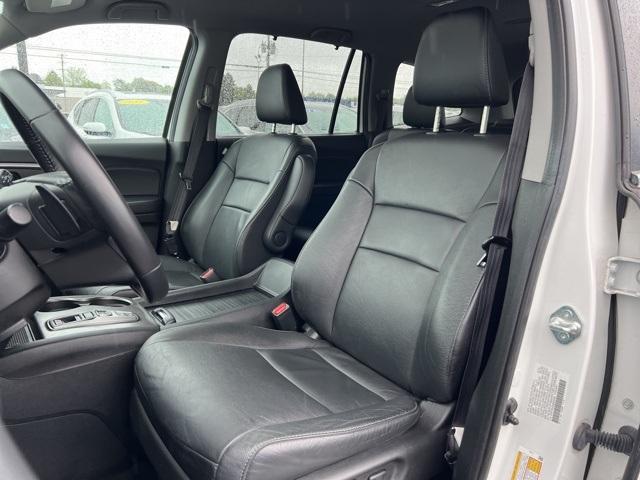 used 2022 Honda Pilot car, priced at $31,995