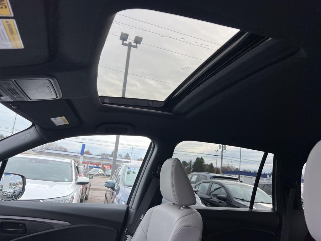 used 2022 Honda Passport car, priced at $30,638