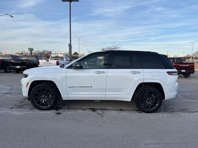 new 2025 Jeep Grand Cherokee car, priced at $69,333