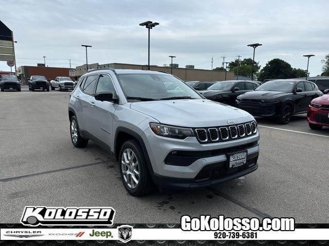 new 2024 Jeep Compass car, priced at $30,660