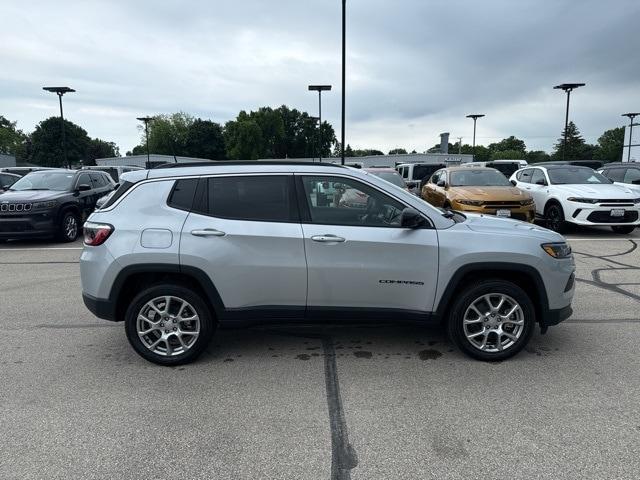 new 2024 Jeep Compass car, priced at $30,660