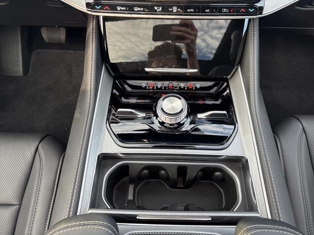 new 2025 Jeep Wagoneer L car, priced at $80,406