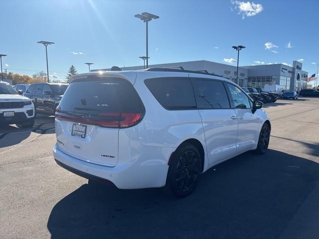used 2025 Chrysler Pacifica car, priced at $41,997