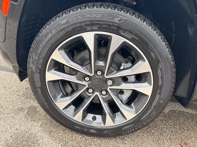 new 2025 Jeep Grand Cherokee L car, priced at $61,994