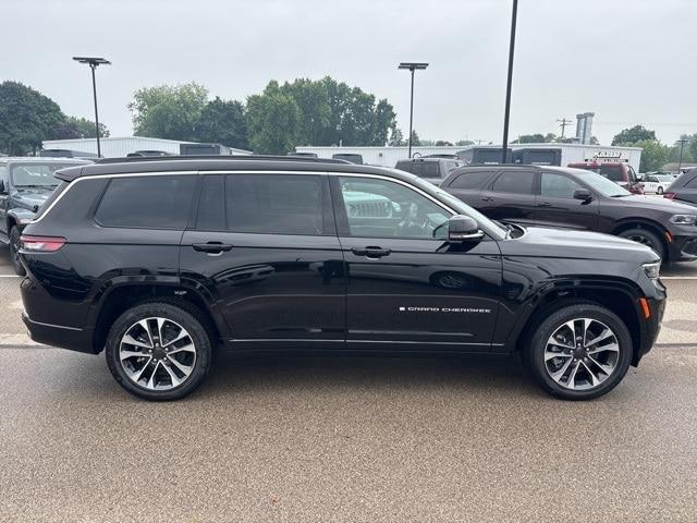 new 2025 Jeep Grand Cherokee L car, priced at $61,994