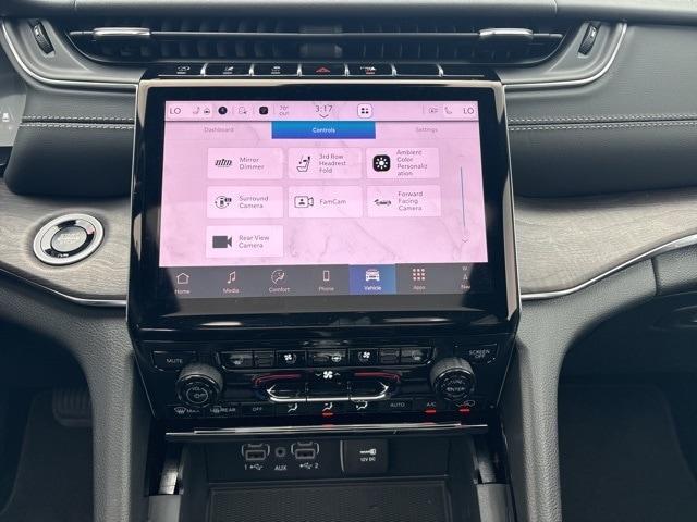 new 2025 Jeep Grand Cherokee L car, priced at $61,994