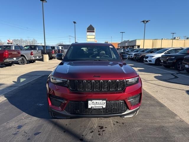 new 2025 Jeep Grand Cherokee car, priced at $45,759