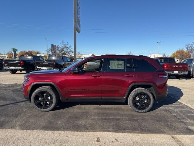 new 2025 Jeep Grand Cherokee car, priced at $45,759