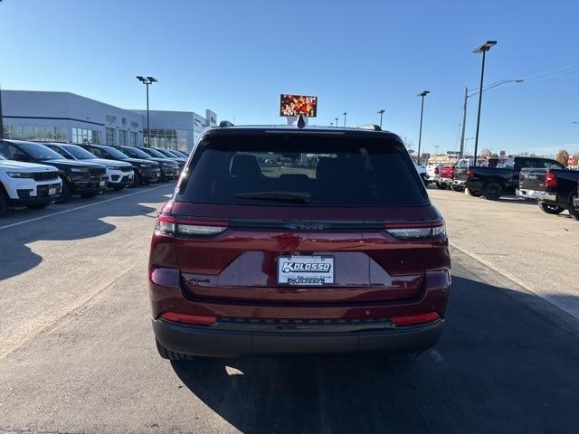 new 2025 Jeep Grand Cherokee car, priced at $45,759