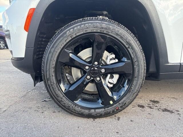 new 2025 Jeep Grand Cherokee L car, priced at $47,007