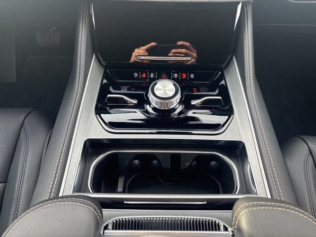 new 2025 Jeep Wagoneer car, priced at $77,603