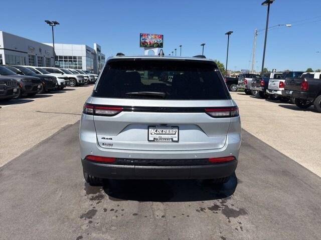 new 2025 Jeep Grand Cherokee car, priced at $45,260