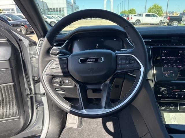 new 2025 Jeep Grand Cherokee car, priced at $44,260