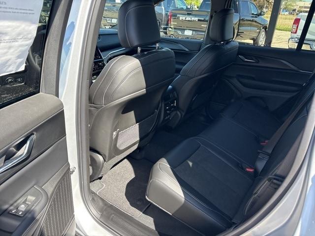 new 2025 Jeep Grand Cherokee car, priced at $44,260