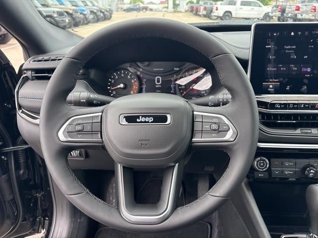 new 2025 Jeep Compass car, priced at $30,466