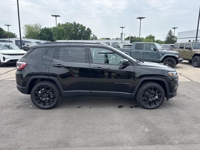 new 2025 Jeep Compass car, priced at $30,466