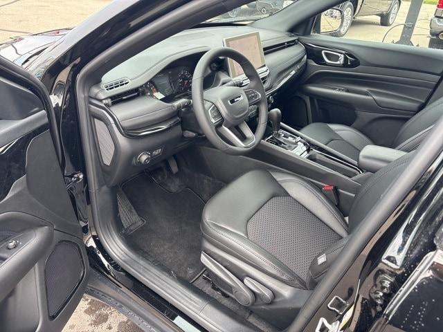 new 2025 Jeep Compass car, priced at $30,466