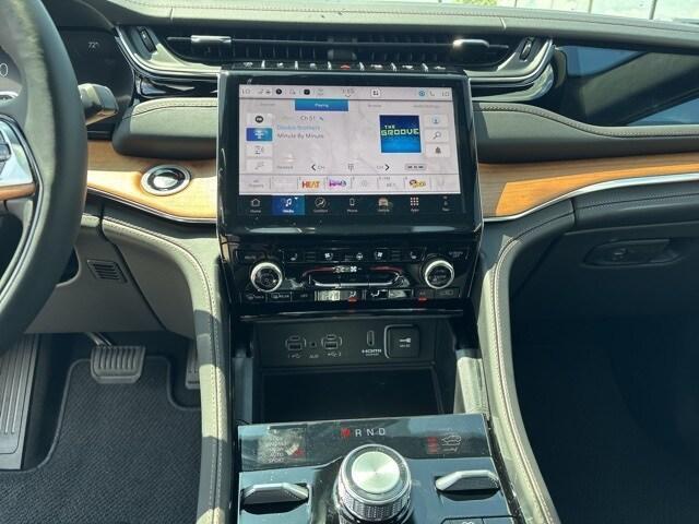 new 2025 Jeep Grand Cherokee car, priced at $68,665