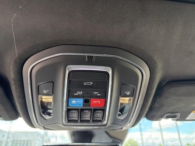 new 2025 Jeep Grand Cherokee car, priced at $67,665