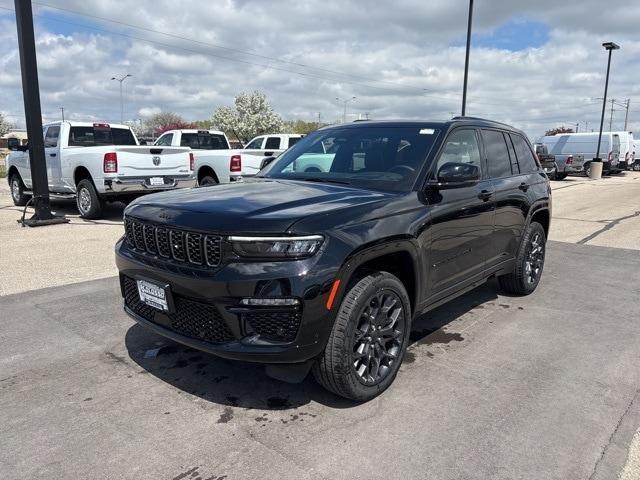 new 2025 Jeep Grand Cherokee car, priced at $67,665