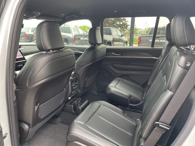 new 2025 Jeep Grand Cherokee L car, priced at $45,877