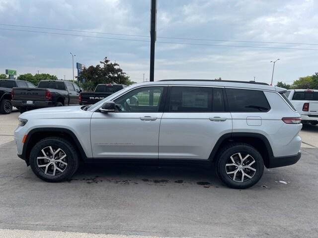 new 2025 Jeep Grand Cherokee L car, priced at $45,877