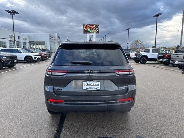 new 2025 Jeep Grand Cherokee car, priced at $45,759