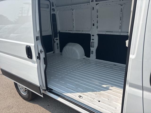 new 2025 Ram ProMaster 2500 car, priced at $53,726