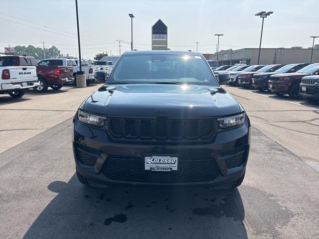 new 2025 Jeep Grand Cherokee car, priced at $44,260