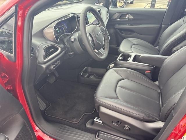 new 2026 Chrysler Pacifica car, priced at $46,800