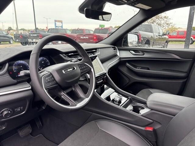 new 2025 Jeep Grand Cherokee car, priced at $44,353