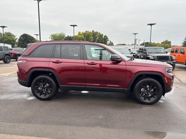 new 2025 Jeep Grand Cherokee car, priced at $44,353